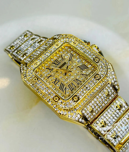 Stylish Women's Gold Wristwatch
